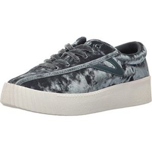 NEW-Tretorn Women Sneaker- Grey Crushed Velvet - 6